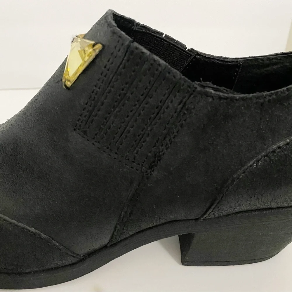 Korks Black Leather Embellished Wingtip Booties